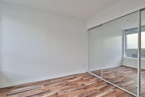 Photo 16 at 104 - 38 Joe Shuster Way, South Parkdale, Toronto
