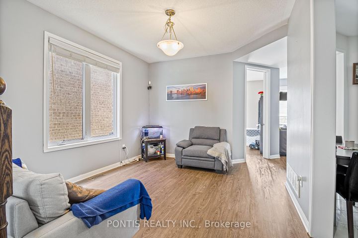 Photo 5 at 25 FRANCIS LUNDY Street, Fletcher's West, Brampton
