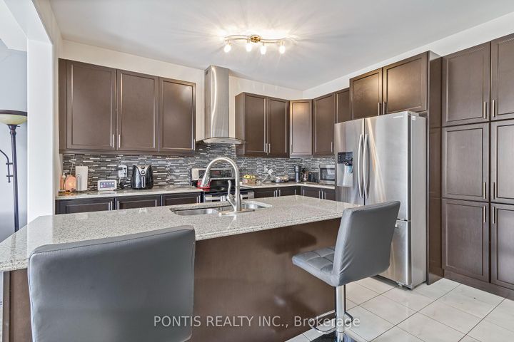 Photo 10 at 25 FRANCIS LUNDY Street, Fletcher's West, Brampton