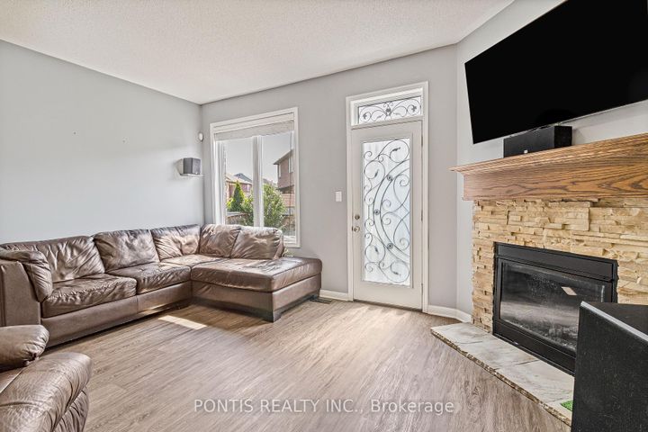 Photo 18 at 25 FRANCIS LUNDY Street, Fletcher's West, Brampton