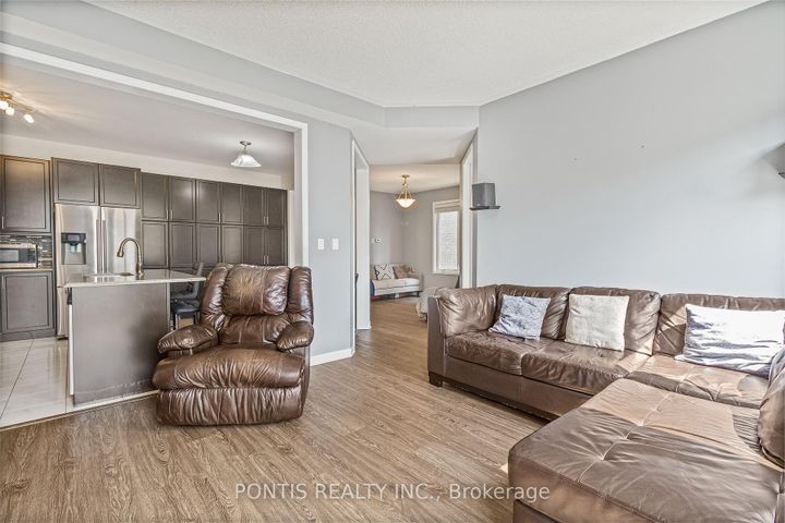 Photo 19 at 25 FRANCIS LUNDY Street, Fletcher's West, Brampton