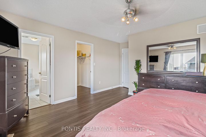 Photo 31 at 25 FRANCIS LUNDY Street, Fletcher's West, Brampton