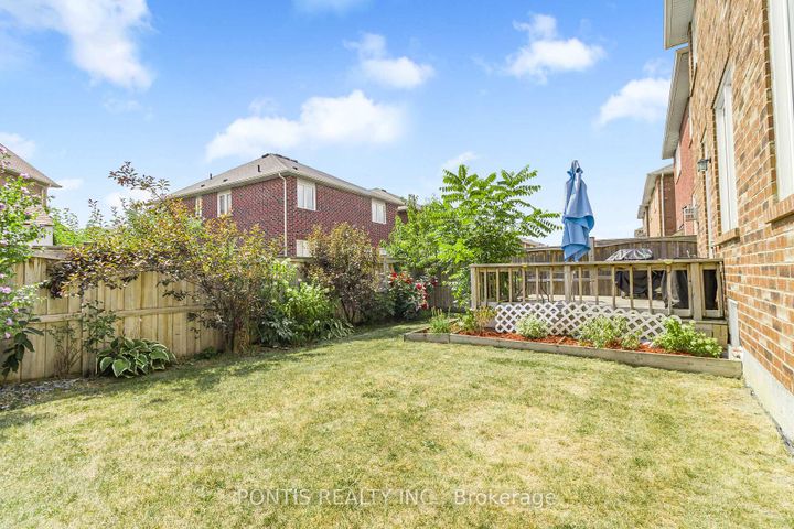 Photo 41 at 25 FRANCIS LUNDY Street, Fletcher's West, Brampton
