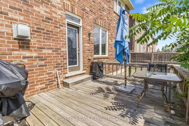 Photo 42 at 25 FRANCIS LUNDY Street, Fletcher's West, Brampton