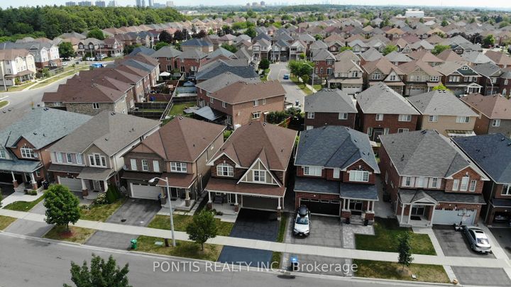 Photo 45 at 25 FRANCIS LUNDY Street, Fletcher's West, Brampton