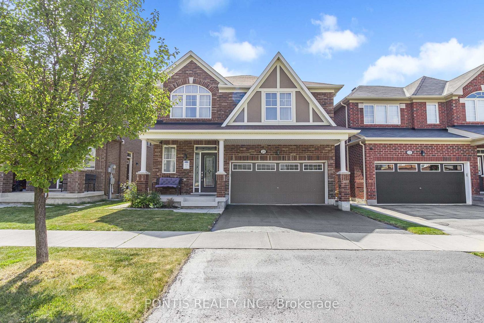 25 FRANCIS LUNDY Street, Fletcher's West, Brampton 2