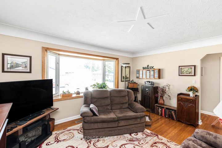 Photo 5 at 321 East 15th Street, Hill Park, Hamilton