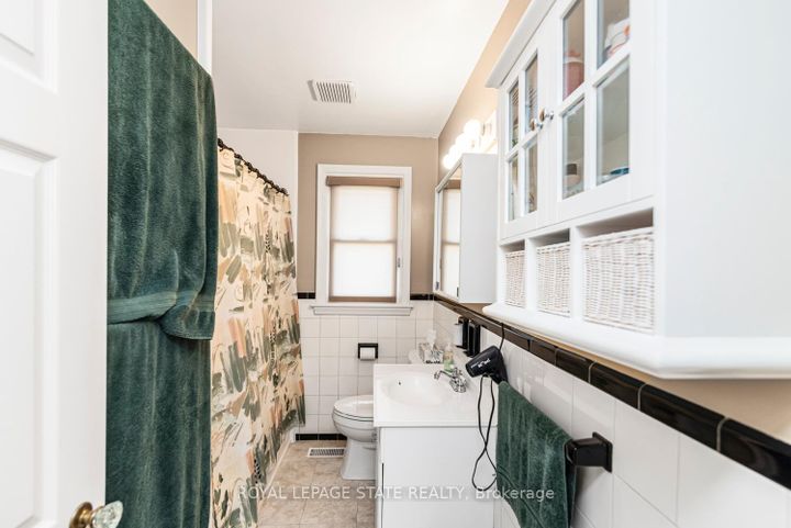 Photo 20 at 321 East 15th Street, Hill Park, Hamilton