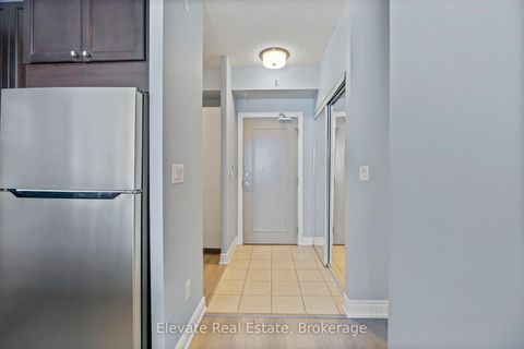 Photo 5 at 322 - 2396 Major Mackenzie Drive, Maple, Vaughan