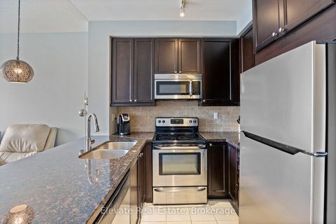 Photo 13 at 322 - 2396 Major Mackenzie Drive, Maple, Vaughan