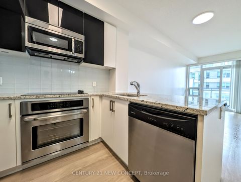 Photo 9 at 1409 - 89 Dunfield Avenue, Mount Pleasant West, Toronto