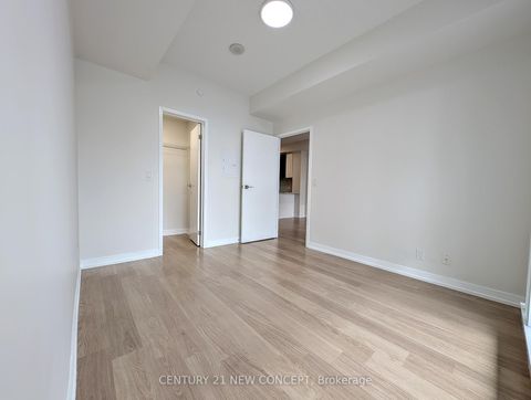 Photo 13 at 1409 - 89 Dunfield Avenue, Mount Pleasant West, Toronto