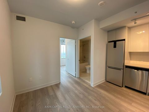 Photo 10 at 507 - 2920 Highway 7 Road, Concord, Vaughan