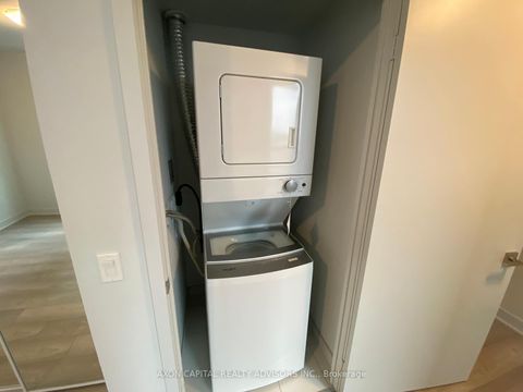 Photo 33 at 507 - 2920 Highway 7 Road, Concord, Vaughan
