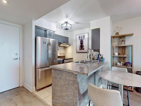 Photo 12 at 910 - 15 Greenview Avenue, Newtonbrook West, Toronto