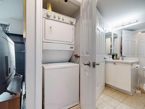 Photo 20 at 910 - 15 Greenview Avenue, Newtonbrook West, Toronto