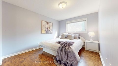 Photo 18 at 15 Springhead Gardens, North Richvale, Richmond Hill