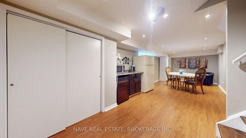 Photo 21 at 15 Springhead Gardens, North Richvale, Richmond Hill