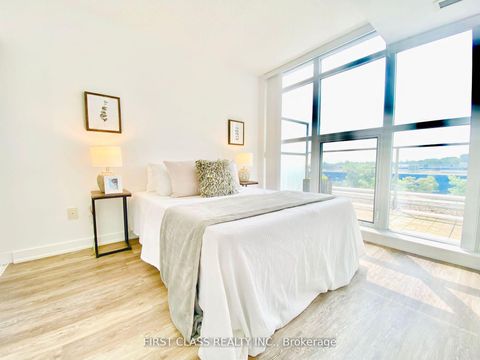 Photo 6 at 201B - 19 Singer Court, Bayview Village, Toronto