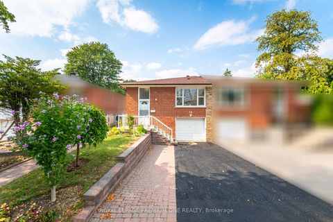 Photo 1 at 16 Reiber Crescent S, Steeles, Toronto