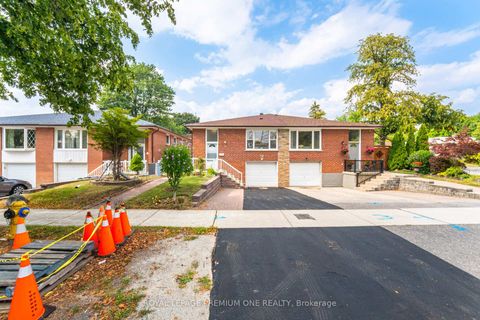 Photo 3 at 16 Reiber Crescent S, Steeles, Toronto
