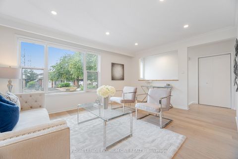Photo 12 at 16 Reiber Crescent S, Steeles, Toronto