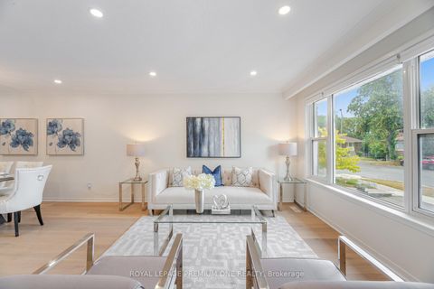 Photo 17 at 16 Reiber Crescent S, Steeles, Toronto