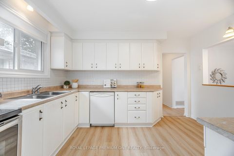 Photo 28 at 16 Reiber Crescent S, Steeles, Toronto