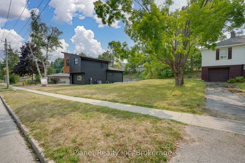 Photo 3 at 170 Berczy Street, Wellington, Barrie