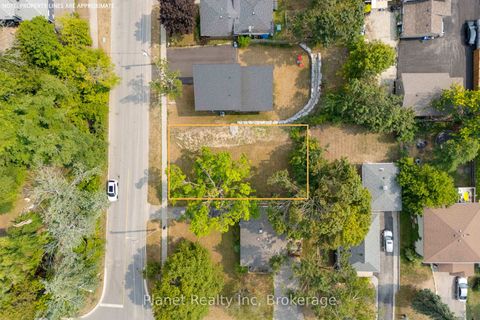 Photo 6 at 170 Berczy Street, Wellington, Barrie