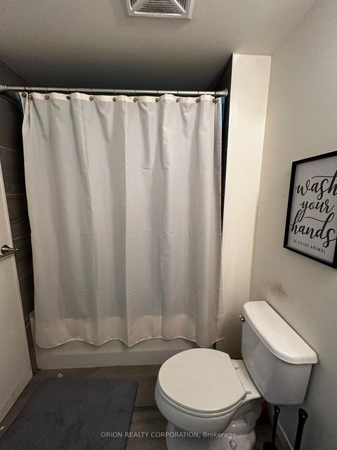 Photo 8 at 906 - 3237 Bayview Avenue, Steeles, Toronto