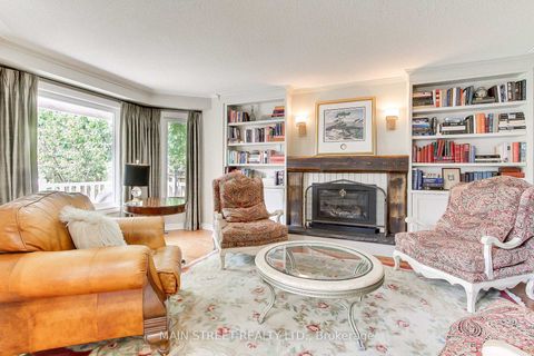 Photo 6 at 2 Bombay Court, Oak Ridges, Richmond Hill