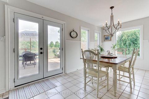 Photo 11 at 2 Bombay Court, Oak Ridges, Richmond Hill