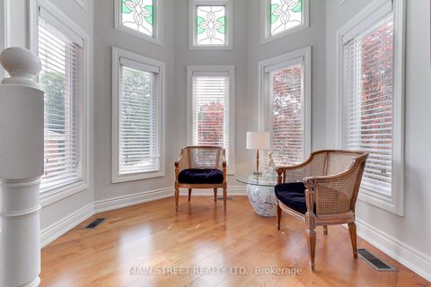 Photo 14 at 2 Bombay Court, Oak Ridges, Richmond Hill
