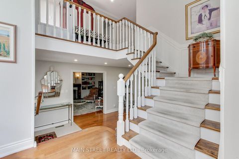 Photo 15 at 2 Bombay Court, Oak Ridges, Richmond Hill