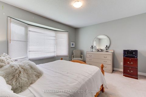 Photo 24 at 2 Bombay Court, Oak Ridges, Richmond Hill