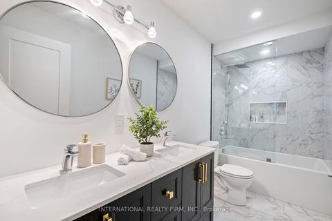 Photo 19 at 7 Boyne Highlands Court, Glen Shields, Vaughan