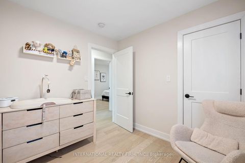 Photo 21 at 7 Boyne Highlands Court, Glen Shields, Vaughan