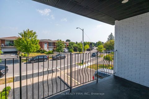 Photo 31 at 7 Boyne Highlands Court, Glen Shields, Vaughan