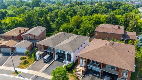 Photo 33 at 7 Boyne Highlands Court, Glen Shields, Vaughan