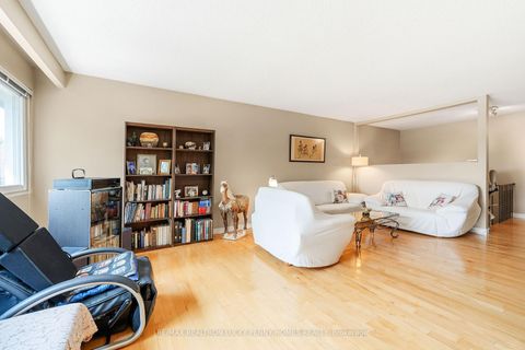 Photo 6 at 25 Silas Hill Drive, Don Valley Village, Toronto