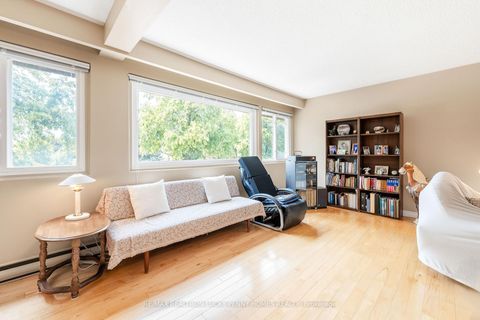 Photo 8 at 25 Silas Hill Drive, Don Valley Village, Toronto