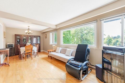 Photo 9 at 25 Silas Hill Drive, Don Valley Village, Toronto