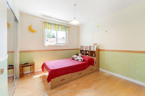 Photo 18 at 25 Silas Hill Drive, Don Valley Village, Toronto
