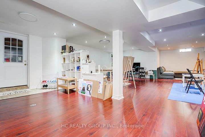 Photo 25 at 19 Delancey Crescent, Markville, Markham