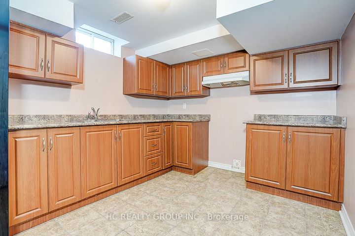 Photo 26 at 19 Delancey Crescent, Markville, Markham