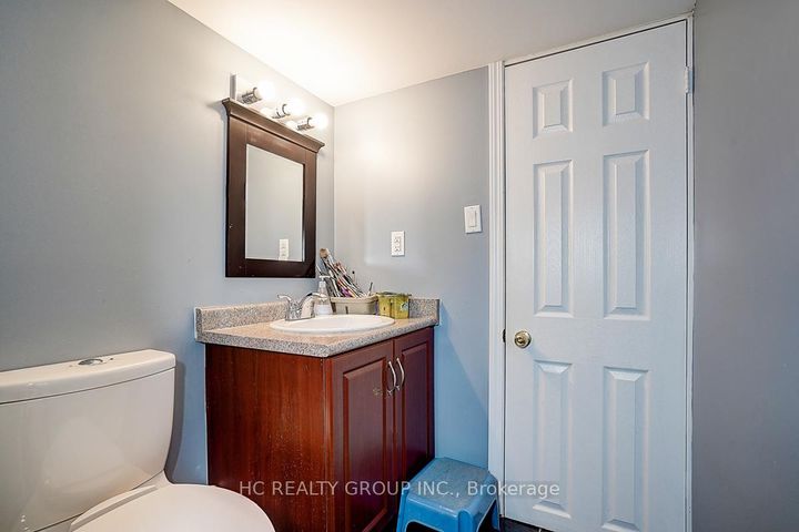 Photo 29 at 19 Delancey Crescent, Markville, Markham