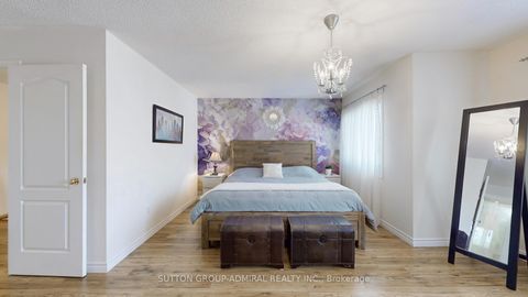 Photo 16 at 7 Rockview Gardens, Concord, Vaughan