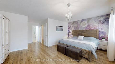 Photo 17 at 7 Rockview Gardens, Concord, Vaughan