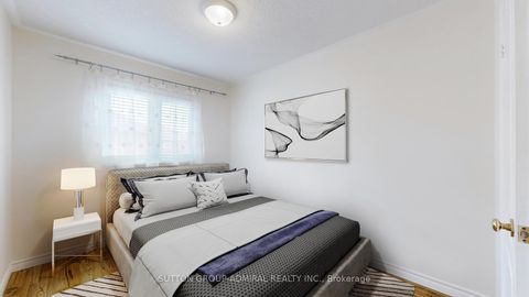 Photo 22 at 7 Rockview Gardens, Concord, Vaughan